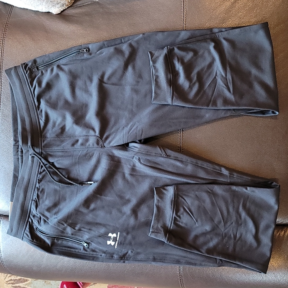 NWT Under Armor mens joggers
